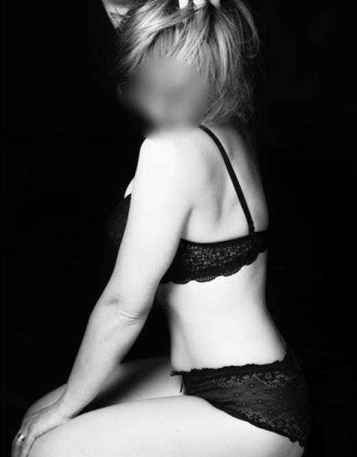 Escort Model Rhiann, Riccarton id6192